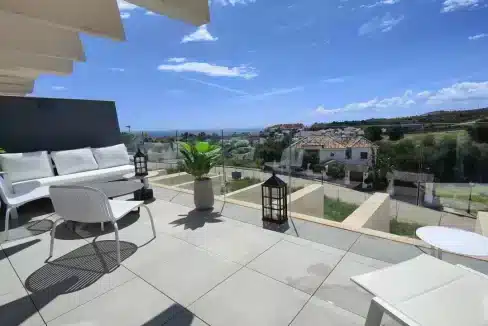 Sea view flat to rent in Oasis 325 656